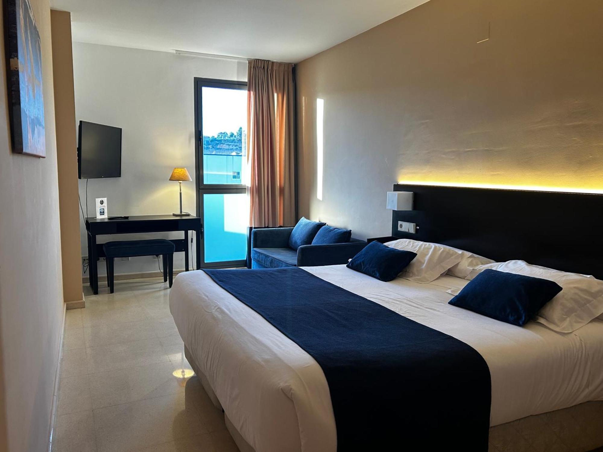 Hotel Ignacio - Palomargroup Chiva Buitenkant foto